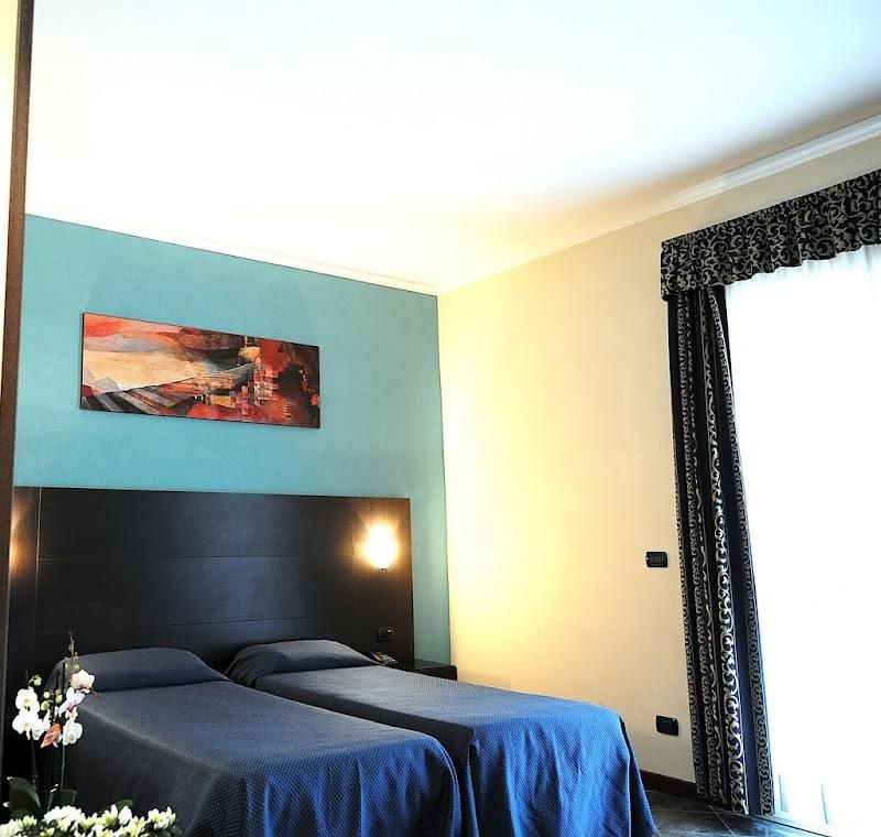 Hotel Palacavicchi Ciampino Exterior photo