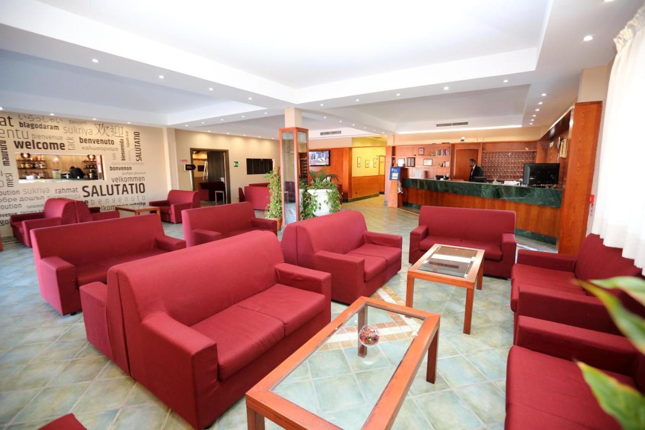 Hotel Palacavicchi Ciampino Exterior photo