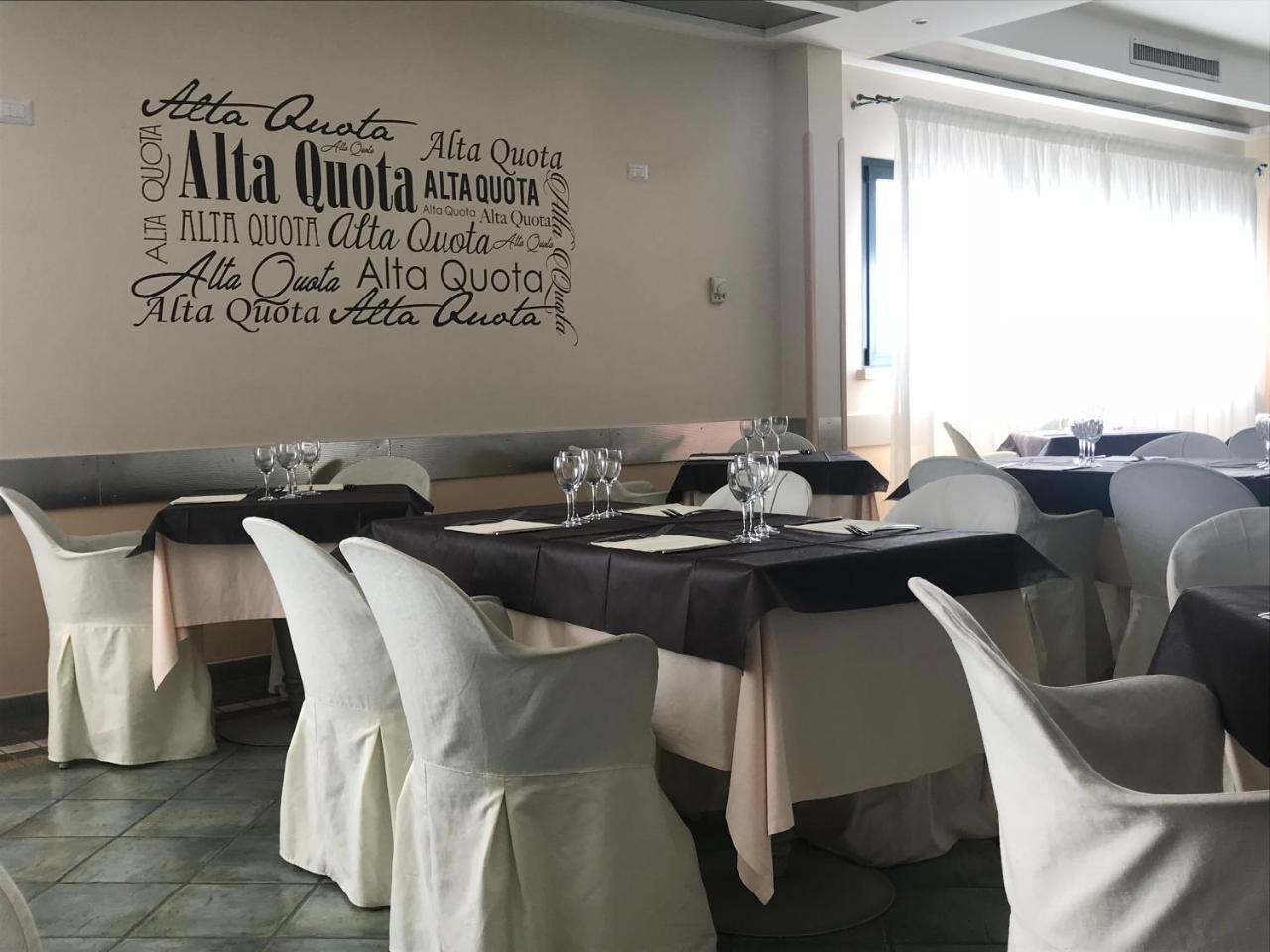 Hotel Palacavicchi Ciampino Exterior photo